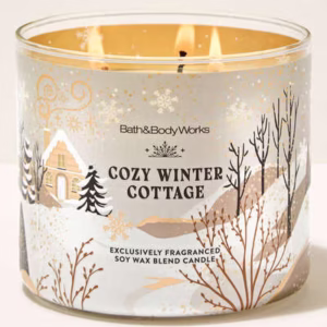 Candela de tres mechas Cozy Winter Cottage - Imagen 1
