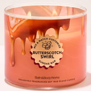 Candela de tres mechas Butterscotch swirl - Imagen 1